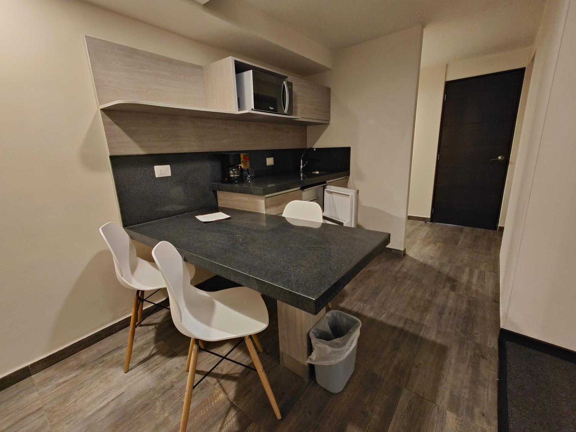 Kasa Hotel & Suites إيرابواتو المظهر الخارجي الصورة