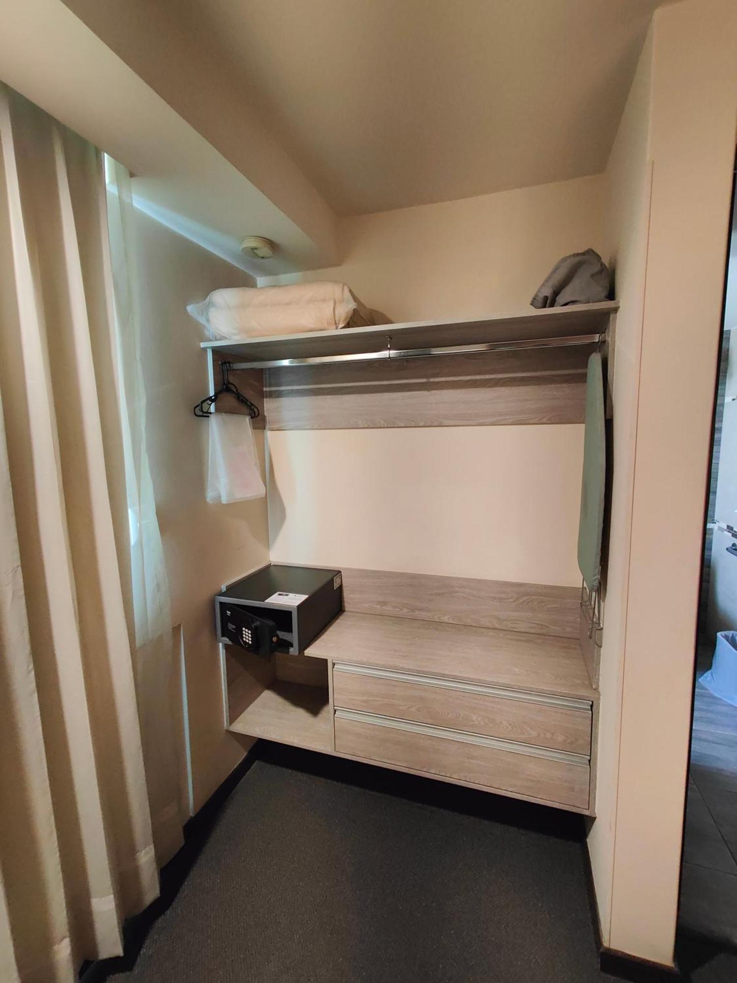 Kasa Hotel & Suites إيرابواتو المظهر الخارجي الصورة